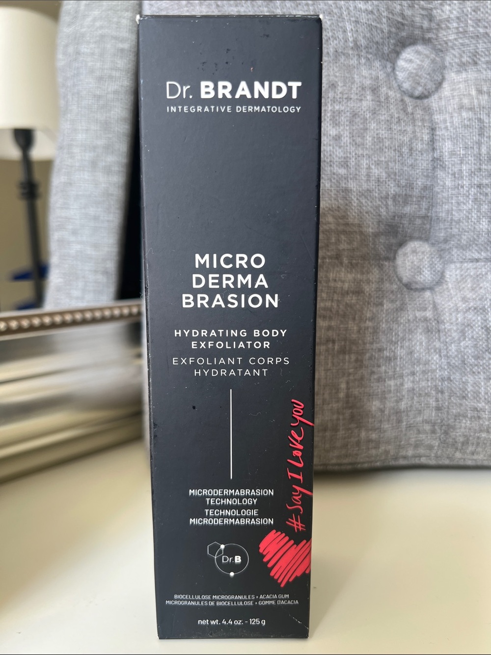 Dr. Brandt Micro Derma Brasion Hydrating Body Exfoliator - Black with Red Accent